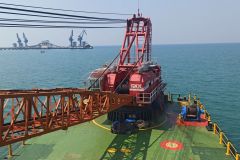 lmi crane barge